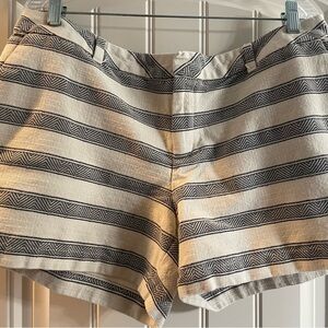 Liz Claiborne geometric stripe shorts